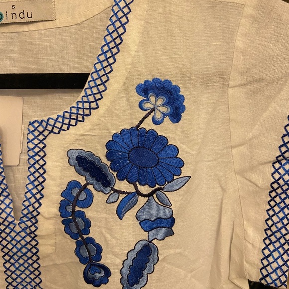 Embroidered dress - Picture 2 of 7